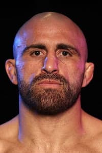 Alexander Volkanovski in UFC 290: Volkanovski vs. Rodriguez
