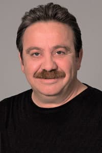 Serhat Özcan in Eski Sevgiliyi Unutmanın 10 Yolu