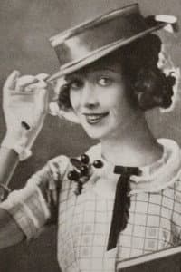 Esther Howard in The Misses Stooge