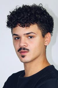 Lucas Righi in Escola de Quebrada