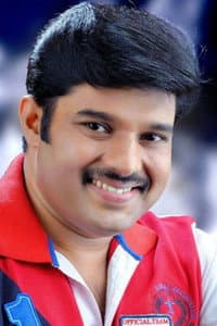 Kalabhavan Navas in 3 വിക്കറ്റിന് 365 റണ്‍സ്