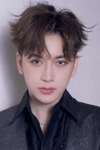 Tuấn Việt in Noi Bình Yên Nhat Là Ve Bên Em