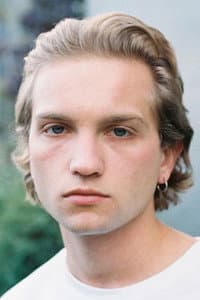 Lukas Ionesco in Une jeunesse dorée