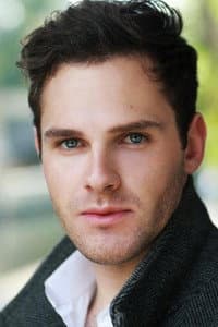Leo Staar in War of the Worlds: The Attack