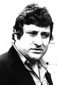 Mario Merola in The Creeping Crimson