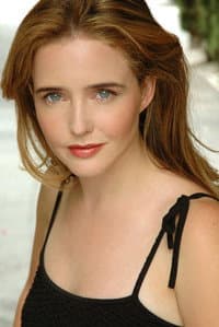 Siobhan Flynn in The Girl