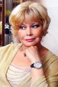 Olga Bogdanova in Камертон