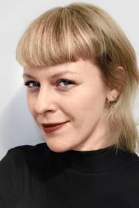 Caroline Mercedes Hochfelner in 3 Zimmer. Küche. Tod.