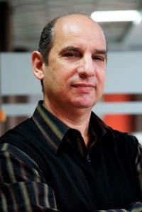 Agim Bajko in Edhe Keshtu Edhe Ashtu