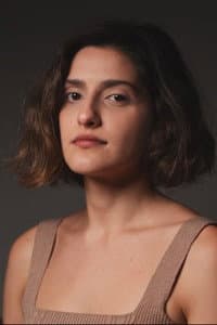 Laura Paro in Piece of Art