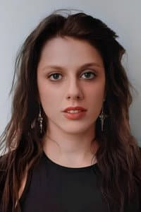 Sude Belkıs Akgün in Fıstık Yeşili L Koltuk