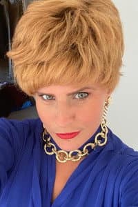 Selina Mosinski in Mrs Dogfire