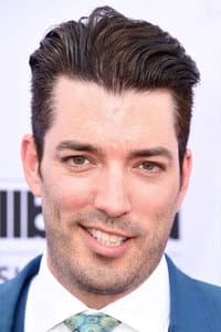 Jonathan Silver Scott in The 2018 Rose Parade Hosted by Cord & Tish