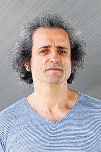 João Grosso in A Fachada
