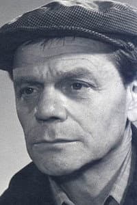 Vladimir Uralskiy in Путёвка в жизнь