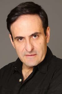Alejandro Calva in Nadie te ve: La niña en la piedra