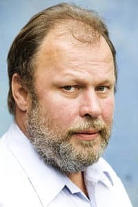 Joan Pascu in Stürzende Tauben
