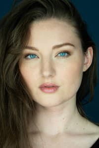 Joanna Decc in Mothers