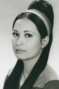Charito Solis in Kaya Kong Abutin ang Langit
