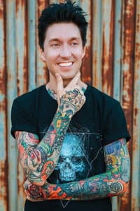 Jake Pitts in Black Veil Brides: Alive and Burning