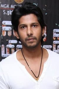 Vamsi Krishna in Thadaiyara Thaakka
