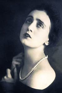 Anna Fougez in Le avventure di Colette