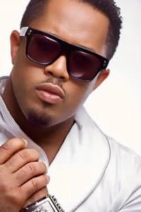 Mike Ezuruonye in The Duplex