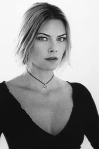 Paula Devicq in Kill the Man