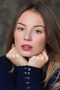 Matilda Marty in À 2 heures de Paris