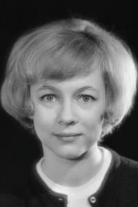 Aleksandra Nazarova in Слонёнок пошёл учиться