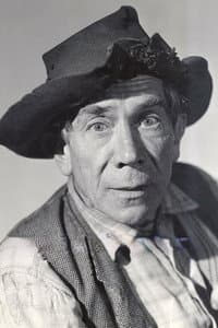 Ernie Adams in Return of the Ape Man