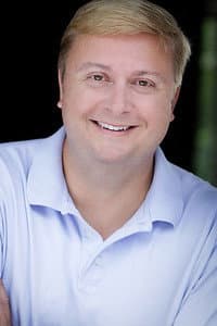 Erik Synnestvedt in Please Forward