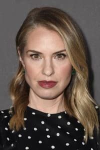 Leslie Grossman in Up All Night