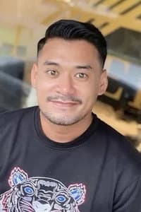 Dwi Surya in Esok Tanpa Ibu