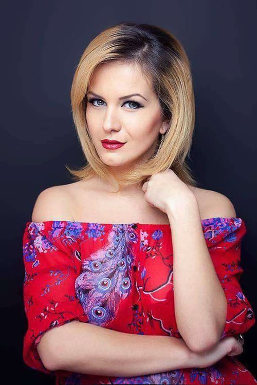 Albulena Kryeziu foto