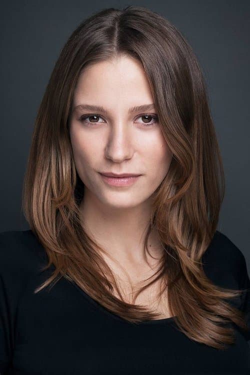 Serenay Sarıkaya foto