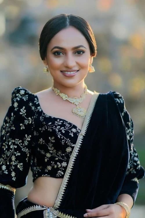 උදාරි වර්ණකුලසූරිය foto