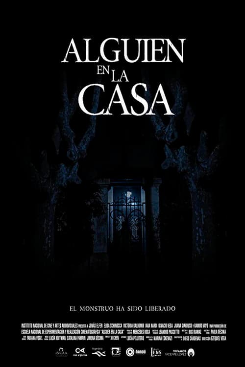Alguien en la Casa (2016) poster