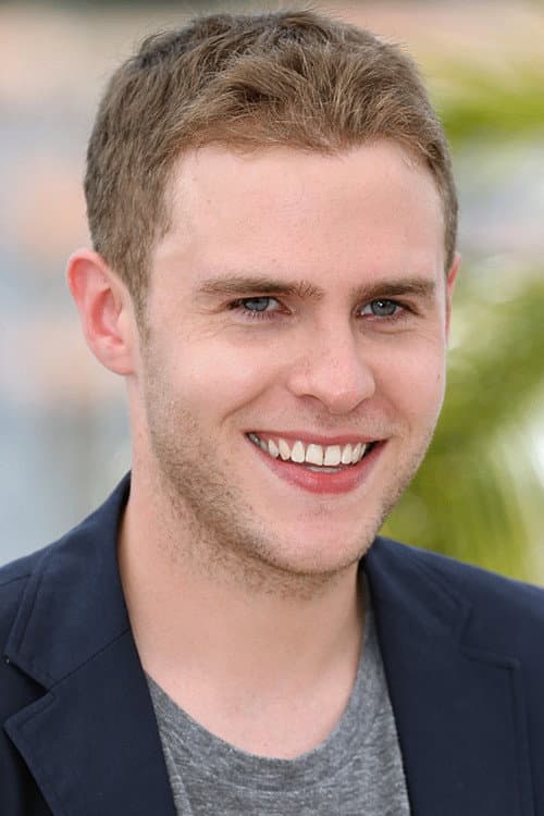 Iain De Caestecker foto