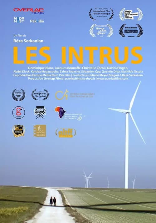 Les Intrus (2025) poster