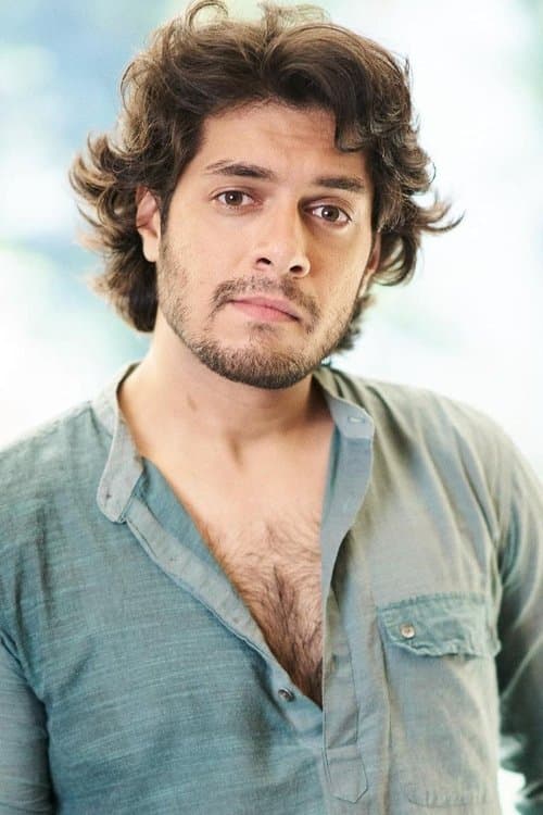Junaid Khan foto