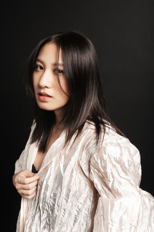 Catherine T. Nguyen foto