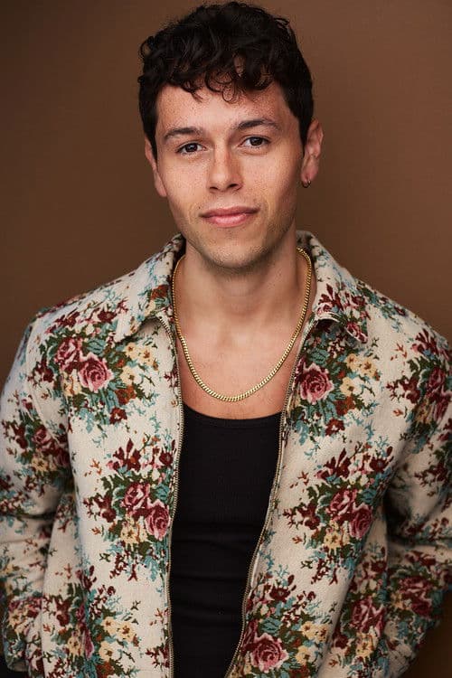 Ethan Jones Romero foto