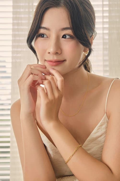 Chi Phạm foto