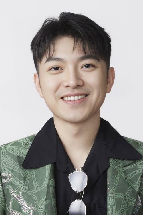 Zhou Tienan foto