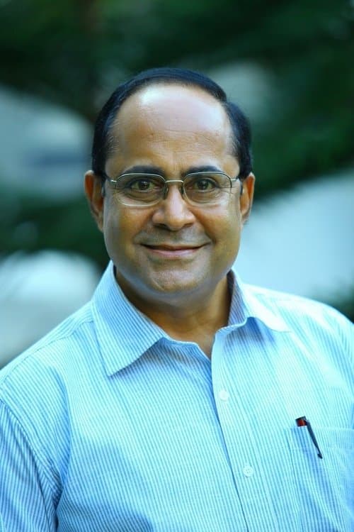 Dinesh Panicker foto