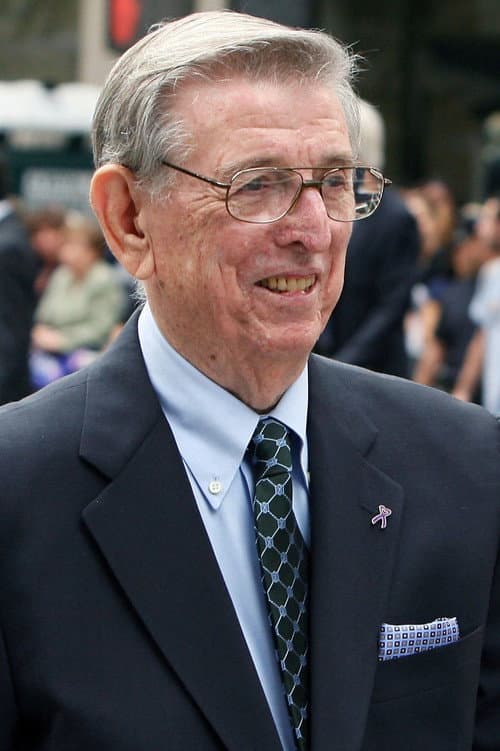 Lou Carnesecca foto