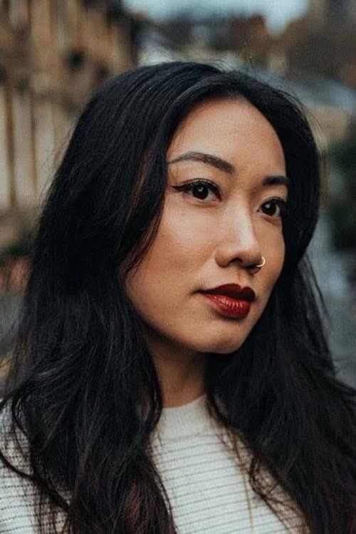 Jenn Ravenna Tran foto