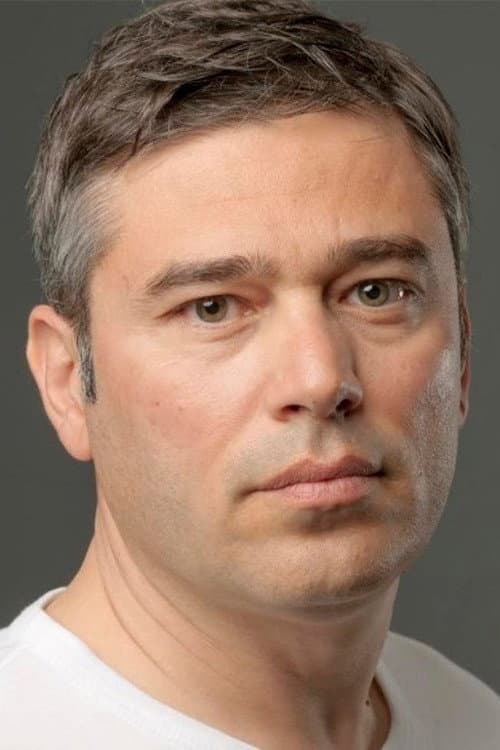 Özgür Özgülgün foto