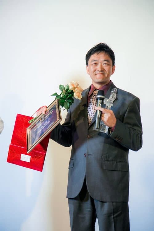 T.J. Yoshizaki foto